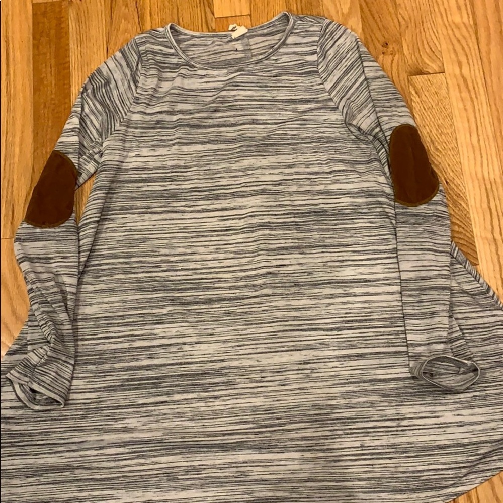 Small, button back tunic